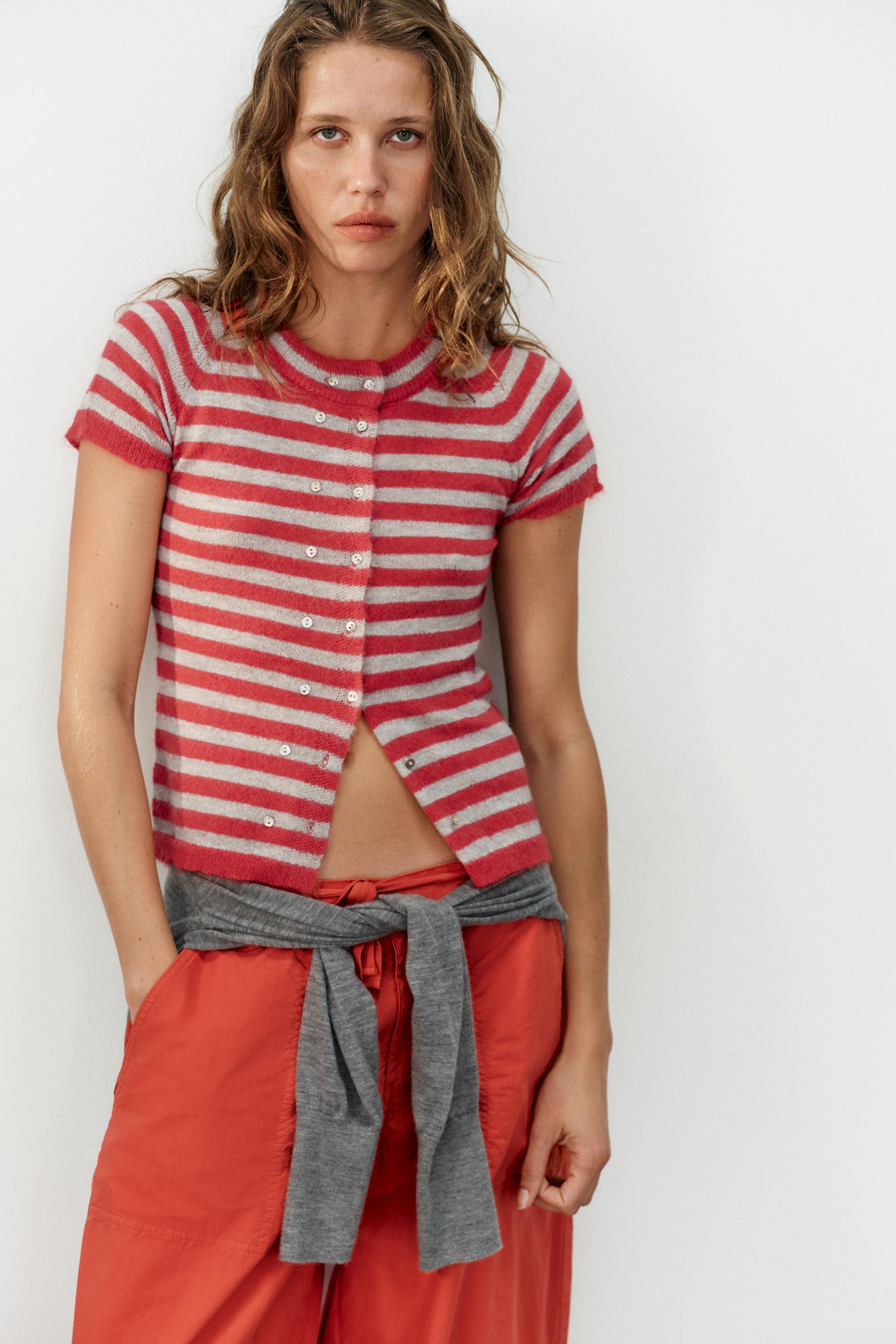 GILET EN MAILLE À RAYURES MANCHES COURTES